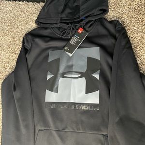 NWT Under Armour men’s black hoodie, size medium